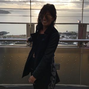 Meet your Posher, Cara